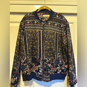 ELODIE Beautiful zip-up jacket